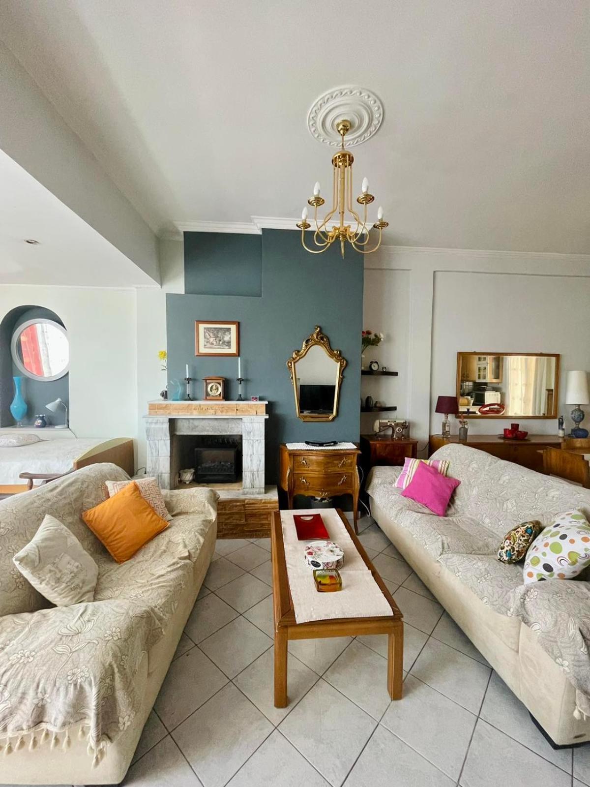 Beautiful View - 2 Bedroom Apartment Athena Bagian luar foto